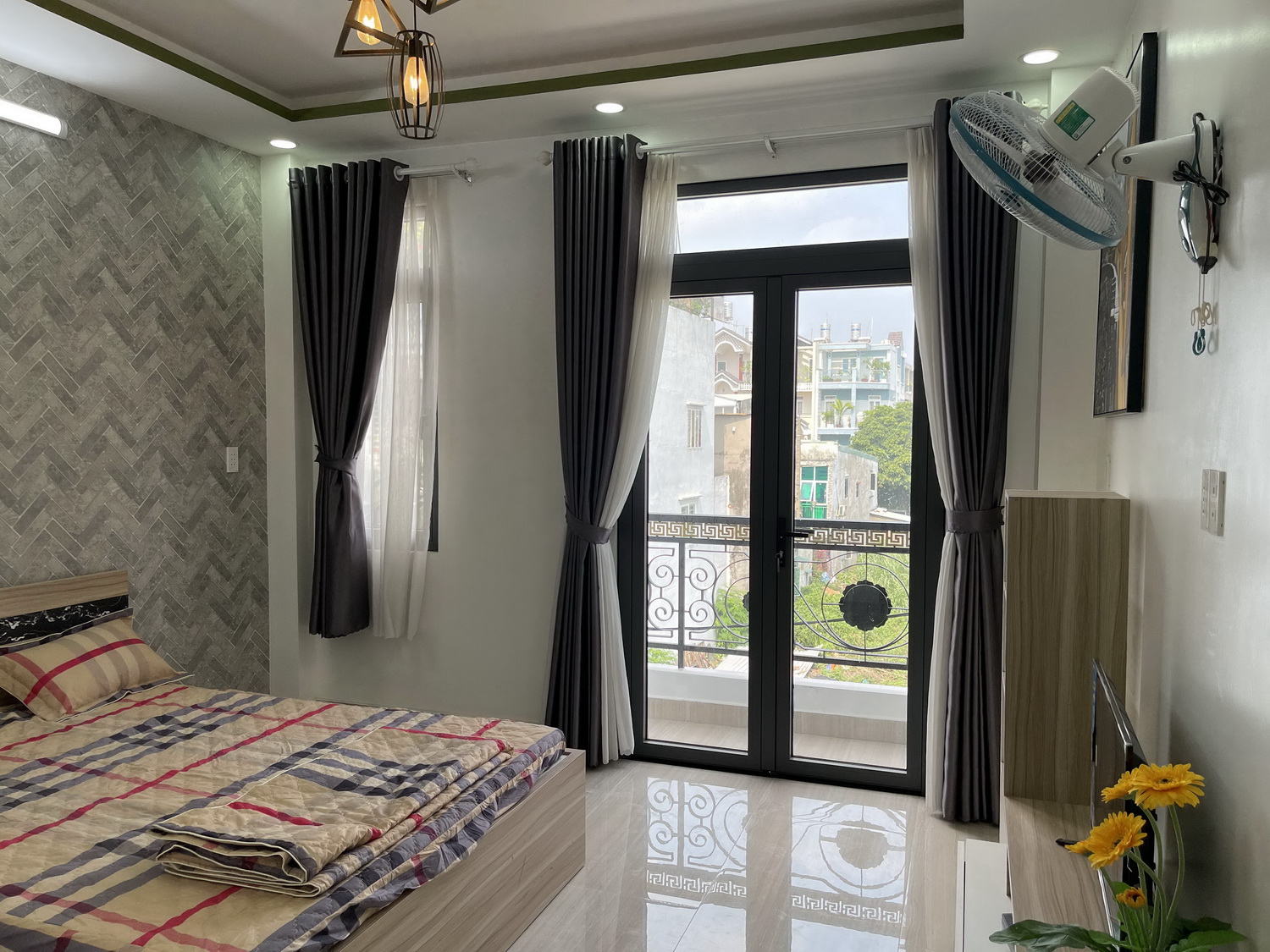 C.Chủ bán 4 lầu tk Singapore đẹp lung linh hẻm nhựa 8m - 240/24 Phạm Văn Chiêu - Hoa hồng 1% gửi AE